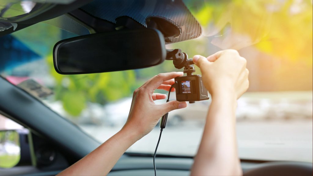 Kamera samochodowa – na jaką warto postawić?